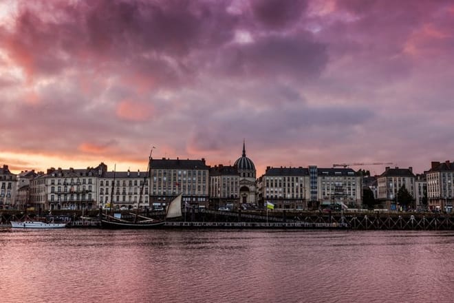 TOP Nantes : Private Guided Tour with your mobile photo 3