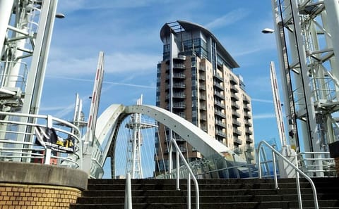 Private 7-Hour Manchester City Tour from Liverpool
