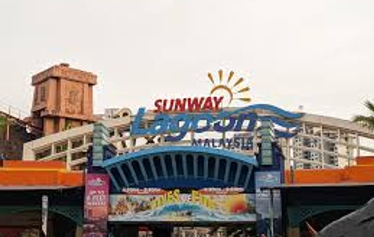 Sunway Lagoon Tour