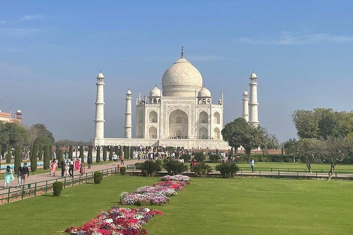 Taj Mahal Gardens