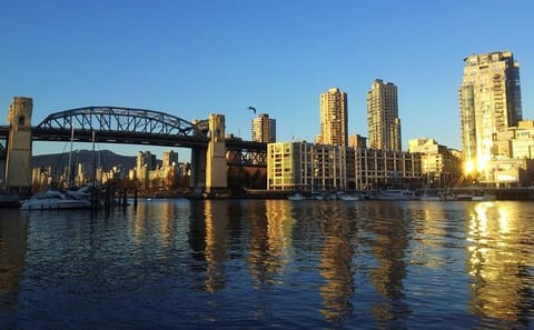 Vancouver City Tour with Indian Cuisine Experience
