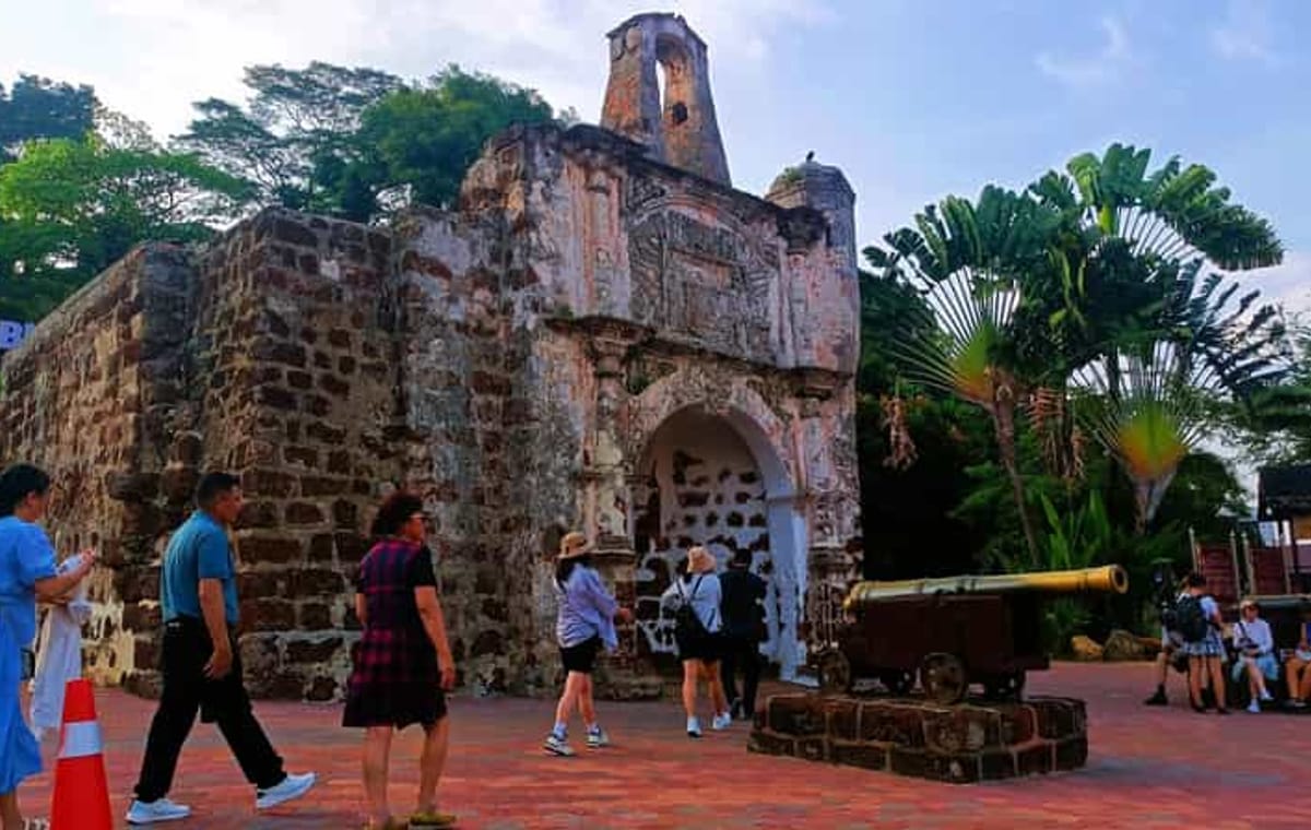 Kuala Lumpur Day Tour & Malacca Night Tour