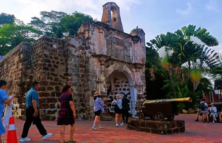 Kuala Lumpur City Tour and Malacca Night Experience