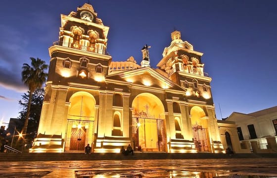 Cordoba City Tour with Optional Jesuitic Square