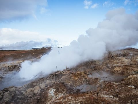 Family Volcano Discovery – Private Reykjanes Peninsula & Sky Lagoon Experience, photo 3
