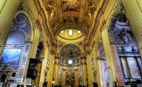 Guided Walking Tour of St. Peter's Basilica and Grottoes