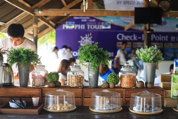 Krabi Hong Islands Day Trip by Speedboat with Lunch