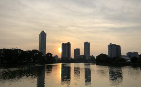 Colombo Walking Tour: Explore History and Culture in Sri Lanka