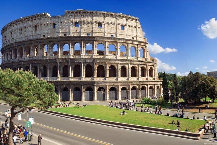 Private transfer from Civitavecchia port to Rome city center 3