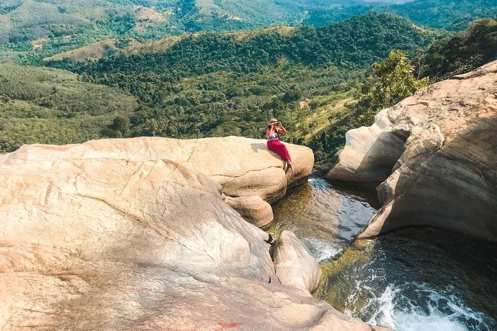 Every Corner a Story | 7 Days