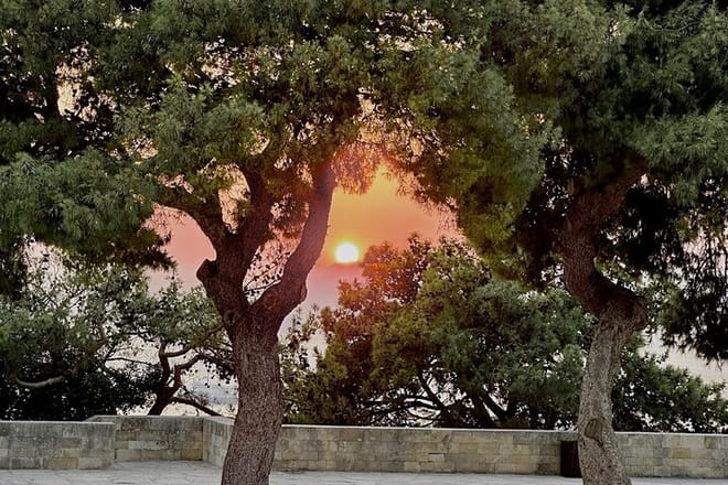 Chania Private Tour: Seitan Limania, Zorbas Beach & Monasteries 2