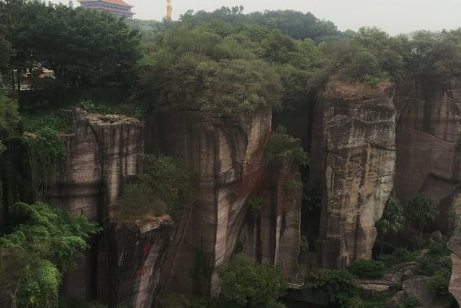 Private Day Tour to Mount Lotus + Speed Boat to Hong Kong from Guangzhou 