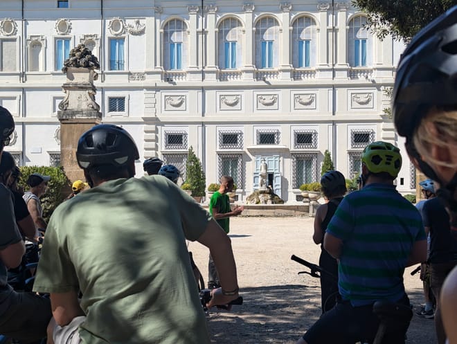 Villa Borghese Private E-Bike Tour & Optional Pic-nic chic 9