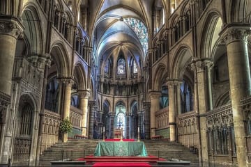 Kent Day Tour: Canterbury Cathedral and Dover Cliffs