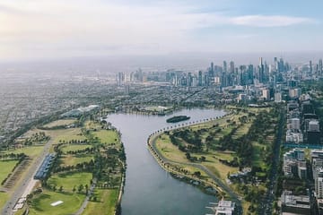 Professional Photo Shoot Tour in Melbourne's Iconic Locations