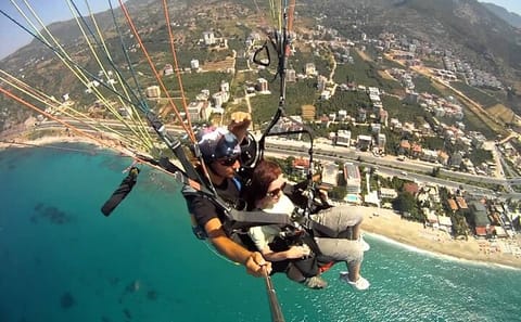 Paragliding and City Tour in Alanya with Antalya Transfer