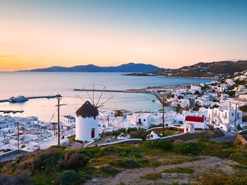 Day Trip from Athens to Mykonos with Hotel Pickup