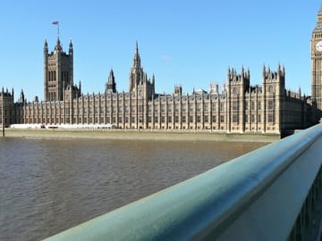 Walking Tour of London's Palaces, Parks, and Landmarks