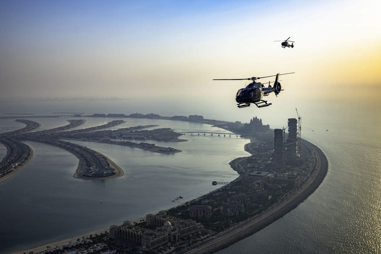 Palm  Dubai  Helicopter Ride - 17 Mins Experience tickets 4