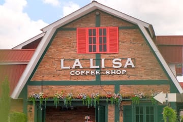 Four-Day Cultural and Culinary Tour in Yogyakarta