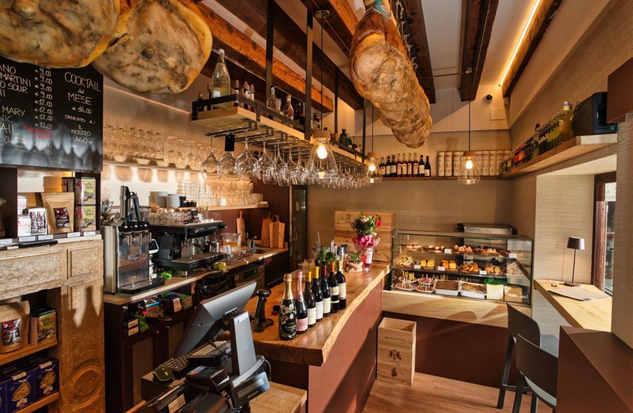 Wine Tasting with Local Food Board Pairing in Venice