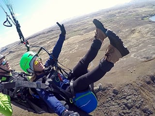 Tandem Paragliding over the Rugged Lava Fields at Blue Mountains, photo 7