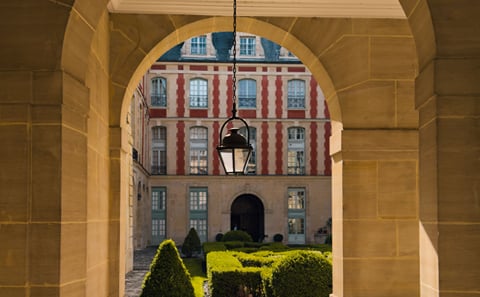 Le Marais Pastry and Chocolate Tasting Tour in Paris