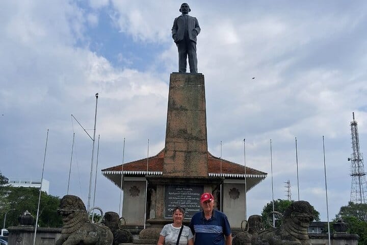 Colombo Tuk Tuk Adventure Explore Food & Culture