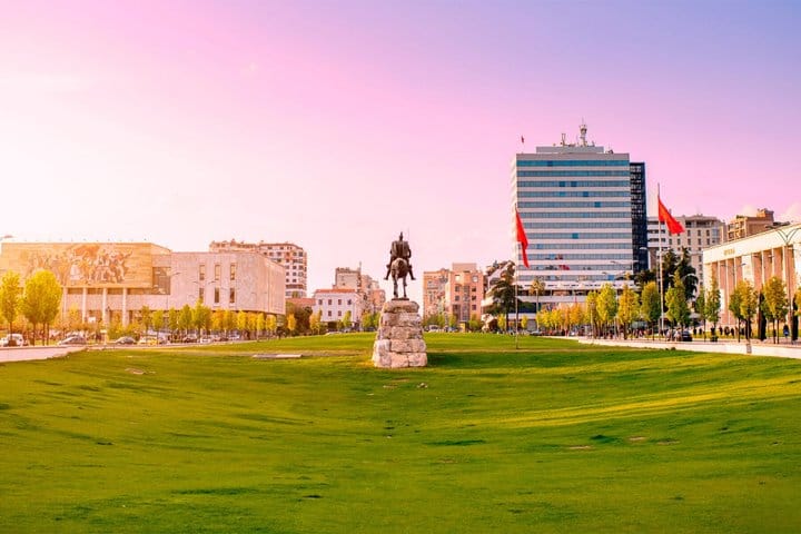 TOP Tirana : Private Guided Tour with your mobile 6