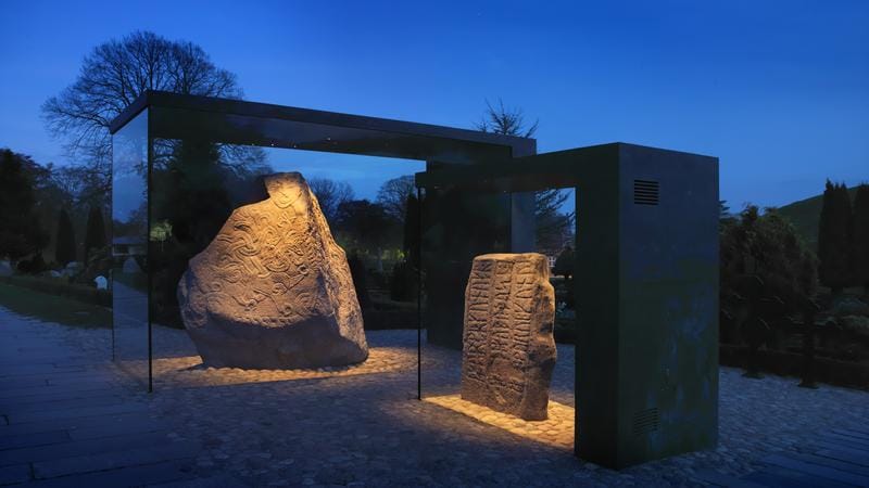 Vejle- Jelling monument, Jelling mounds, Runic stones UNESCO, Økolariet & viking art museum