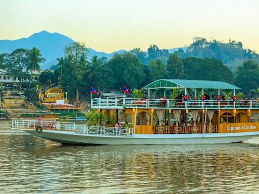 Must visit half day tour in Vientiane
