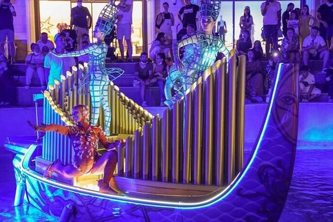 Private Transfer to Land of Legends Night Show or Theme Park 4