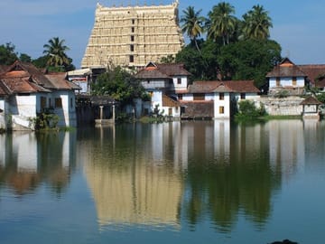 Kovalam and Trivandrum Beaches and Temples Tour