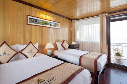 Bai Tu Long Bay Boutique Cruise: Visit Bai Tu Long bay & Overnight boat in 2 day