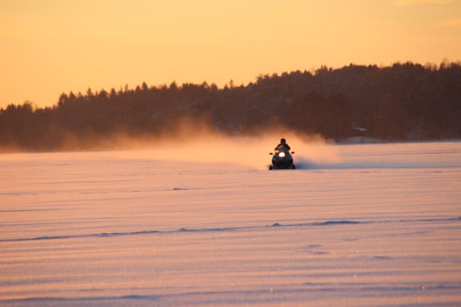 Snowmobile Safari into Arctic Wilderness 6