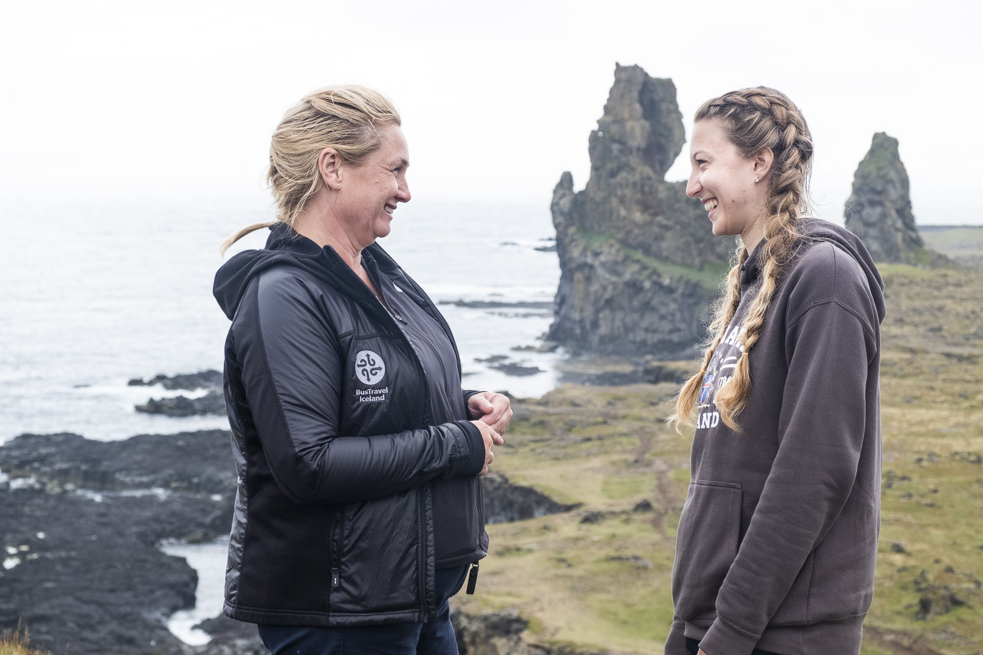 Guide explaining the formation of Lóndrangar pinnacles