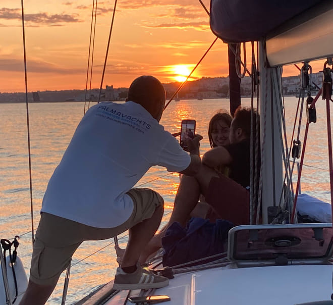 Lisbon Romantic Private 2h Sunset Cruise with sparkling wine
