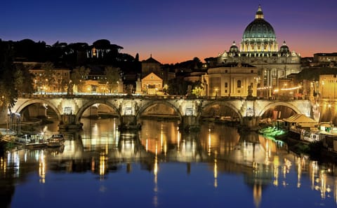 Private 14-Day Van Tour of Paris, Switzerland, Venice, and Rome
