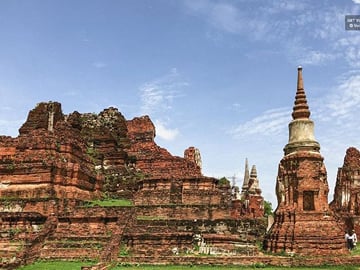 Ayutthaya Day Tour by Bus & Boat From Bangkok
