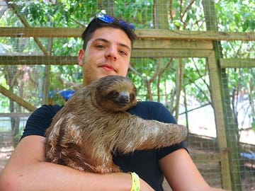 Wildlife and City Tour in West End, Roatan