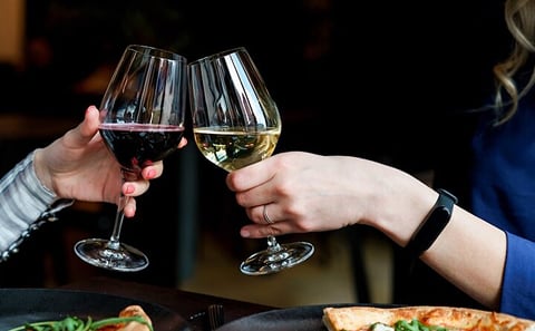 Bellevue and Redmond Full-Day Wineries and Waterfalls Tour
