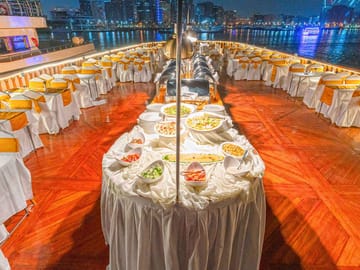 Dubai Marina Dhow Dinner Cruise with Private Transfers
