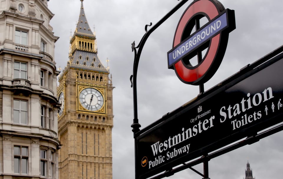 20-Day England, Scotland, and Ireland Guided Tour from London
