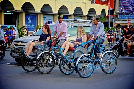 Explore Chinatown by Cyclo: A Unique Sai Gon Port Adventure