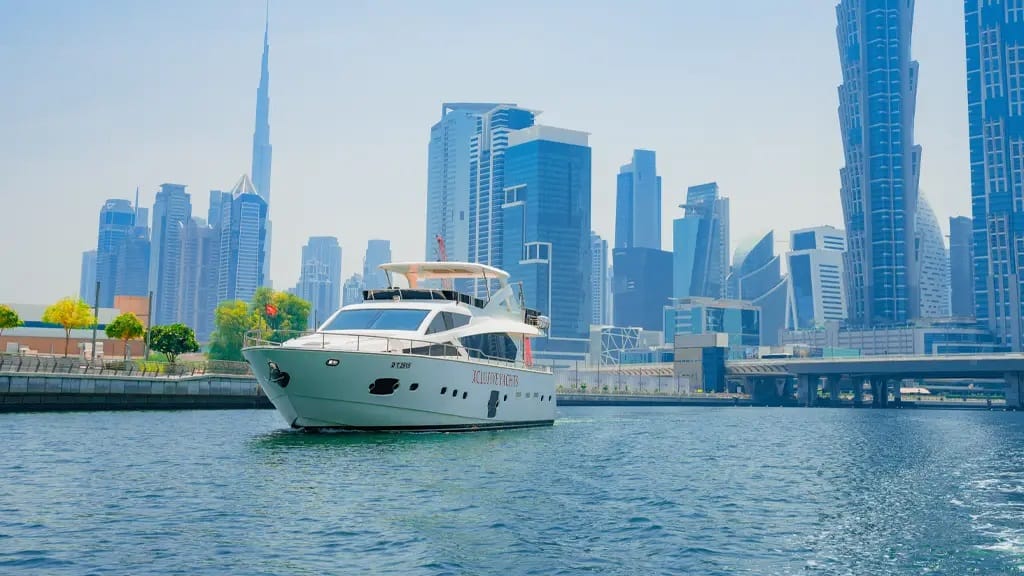 Dubai Canal Yacht Tour