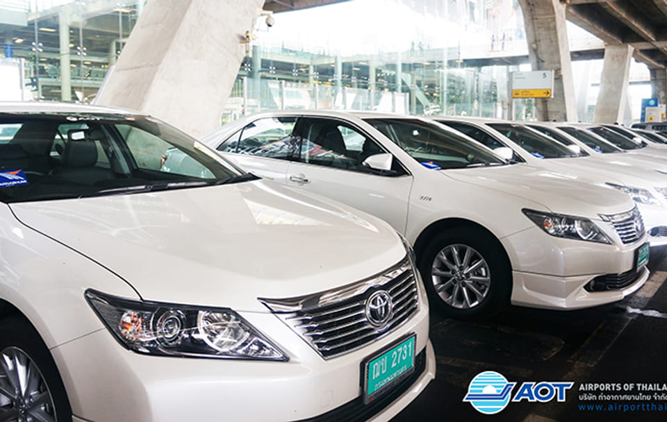 Private Bangkok Donmuang Airport or Hotel Transfer for Small-Group