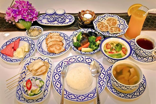 Bangkok Thai Dance Show with Dinner with Private Transfer preview 3