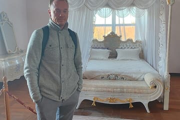 Mileștii Mici Winery and Manuc Bei Mansion Tour in Hîncești