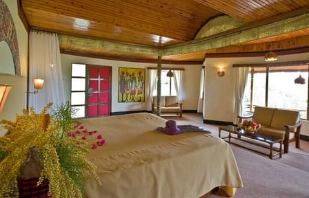 3-Day Maasai Mara Joining Safari at Luxury Lodge Tour