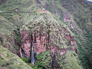 Trek to the Waterfall & Inka Site of Perolniyoc – Private Service.